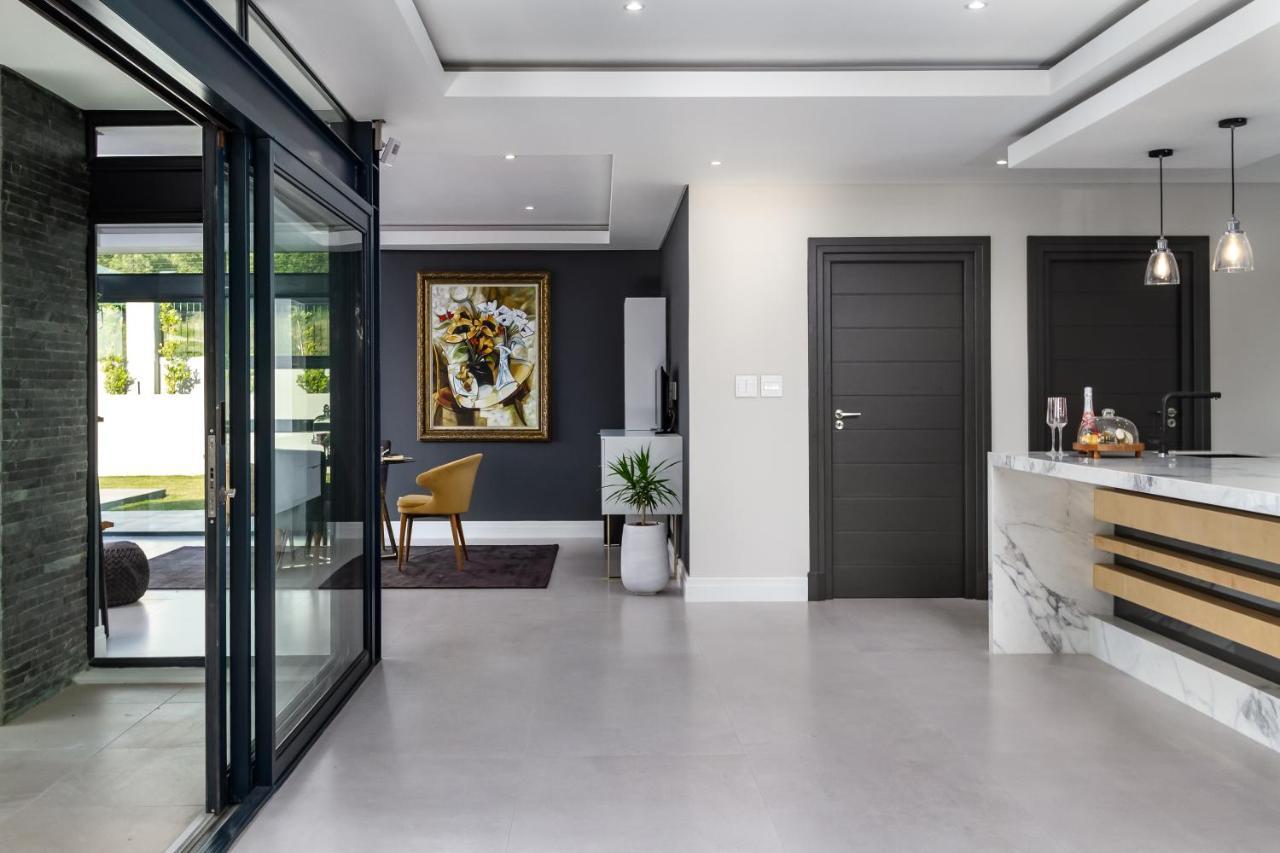 Villa De Luxe Franschhoek Esterno foto