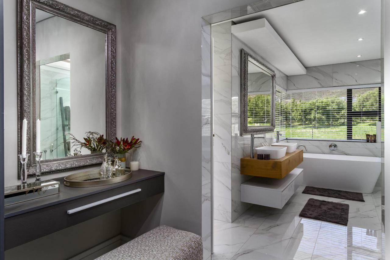 Villa De Luxe Franschhoek Esterno foto